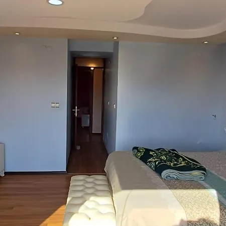 Marbella Boutique מלון קוסדסי